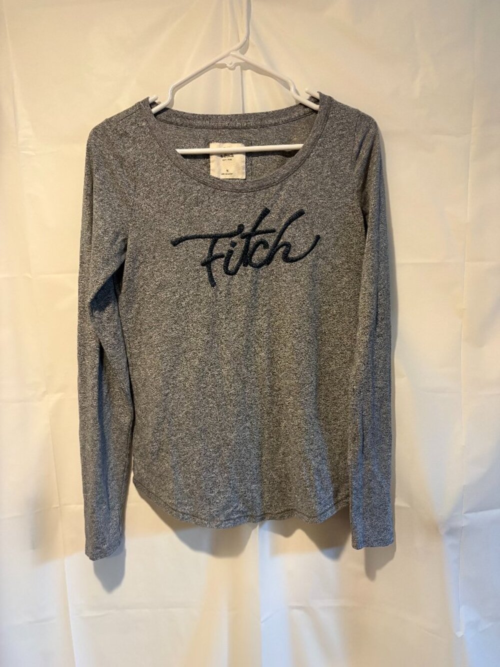 Womens Abercrombie & Fitch Y2K Size M Grey Long Sleeve Knit Shirt